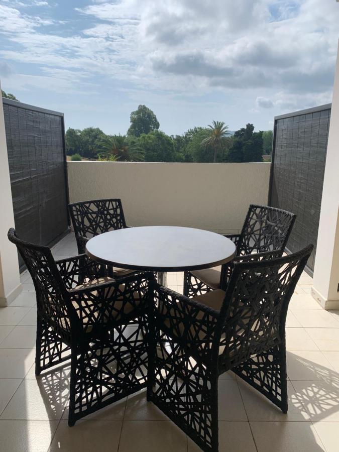 Appartement Grimaud Bord De Mer Dış mekan fotoğraf