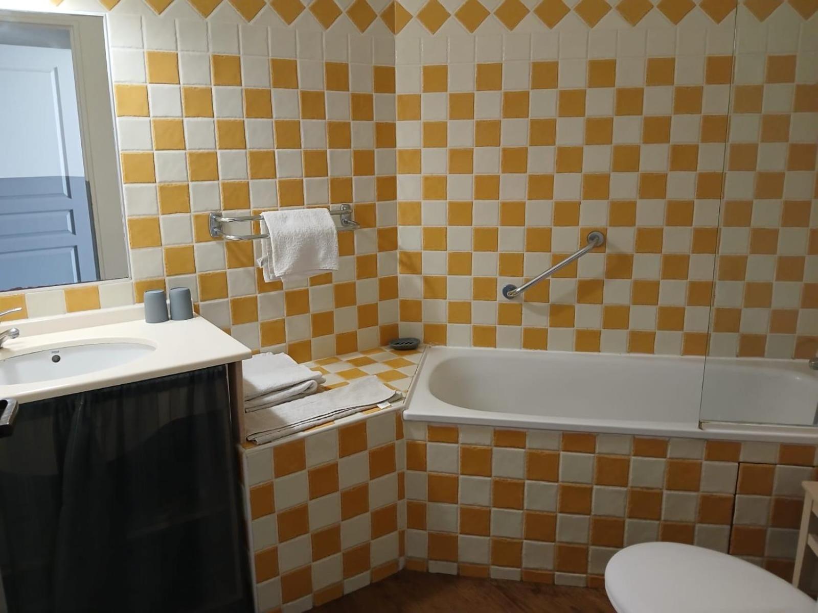 Appartement Grimaud Bord De Mer Dış mekan fotoğraf
